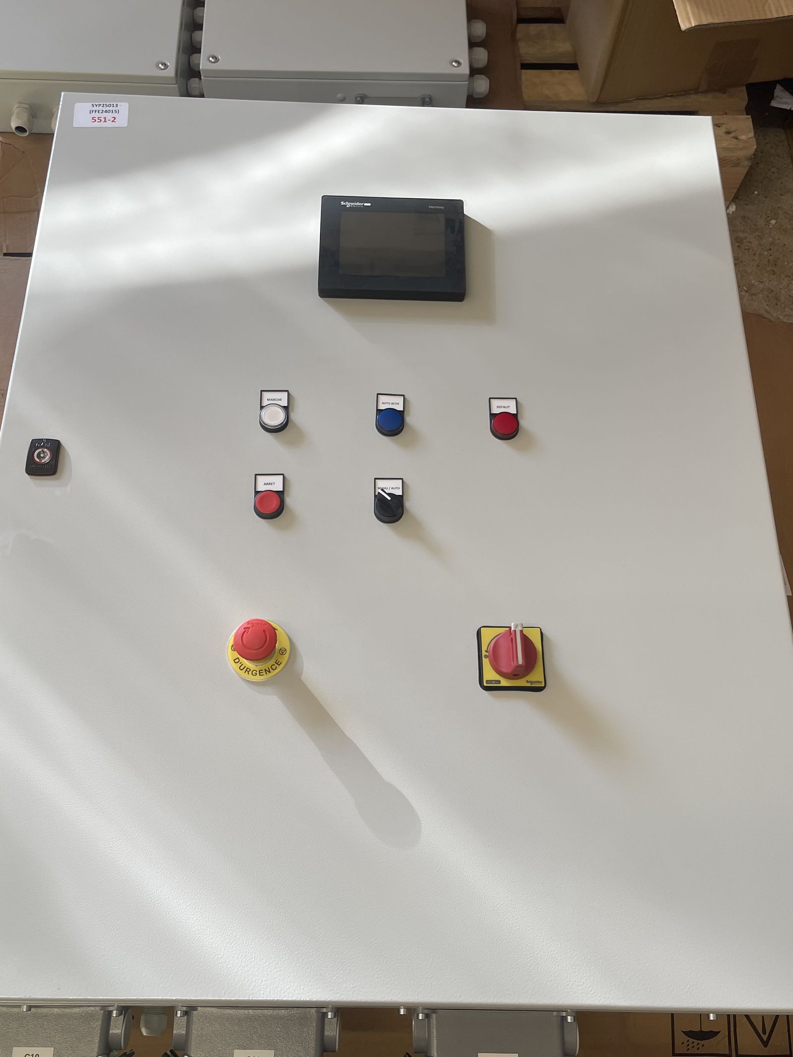 Coffret IHM — connectique Harting — réalisation SG Automatisme
