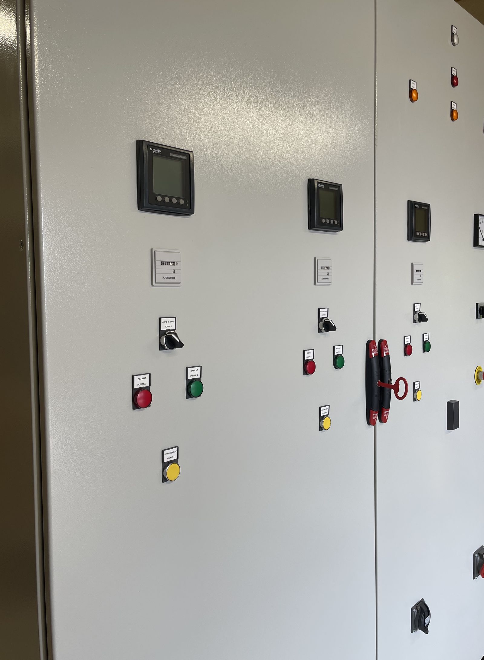 Armoire de pompage — 3 départs — réalisation SG Automatisme